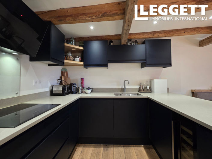 Image No.6-2 Bed House for sale