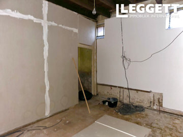 ahr0chm6ly9jzg4uagvzdglhlmltbw8vaw1hz2uvvevom