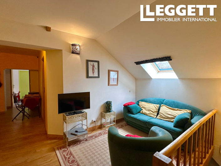 Image No.6-3 Bed House for sale