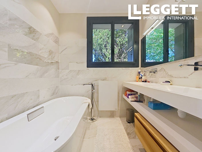 Image No.4-3 Bed House for sale