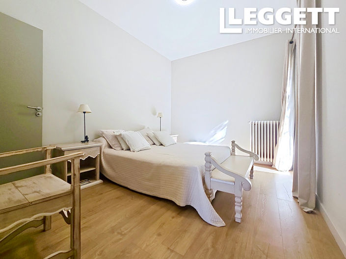 Image No.8-3 Bed House for sale