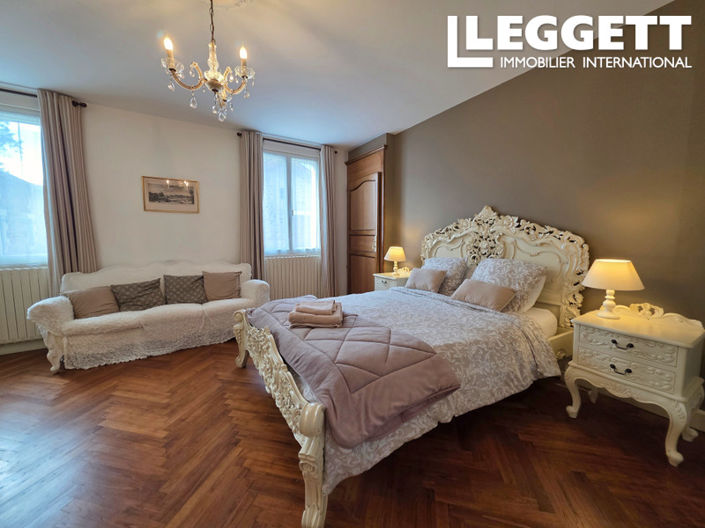 Image No.5-7 Bed House for sale