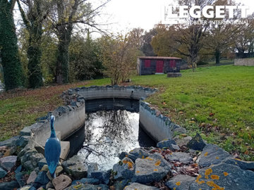 ahr0chm6ly9jzg4uagvzdglhlmltbw8vaw1hz2uvvevom