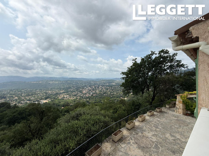 Image No.9-5 Bed House for sale