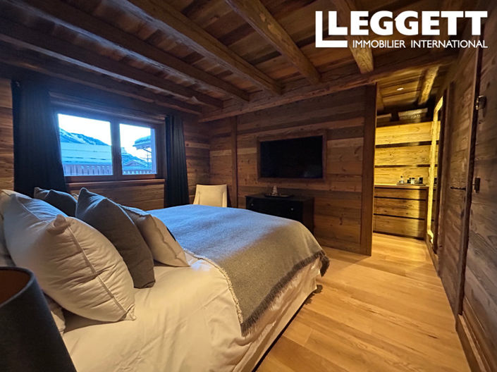 Image No.3-4 Bed House for sale