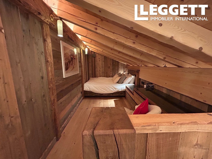 Image No.9-4 Bed House for sale