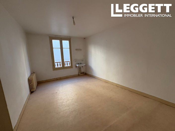 Image No.7-4 Bed Commercial for sale