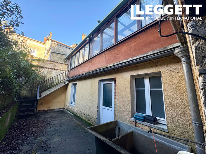 Image No.8-4 Bed Commercial for sale