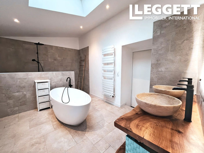 Image No.3-4 Bed House for sale