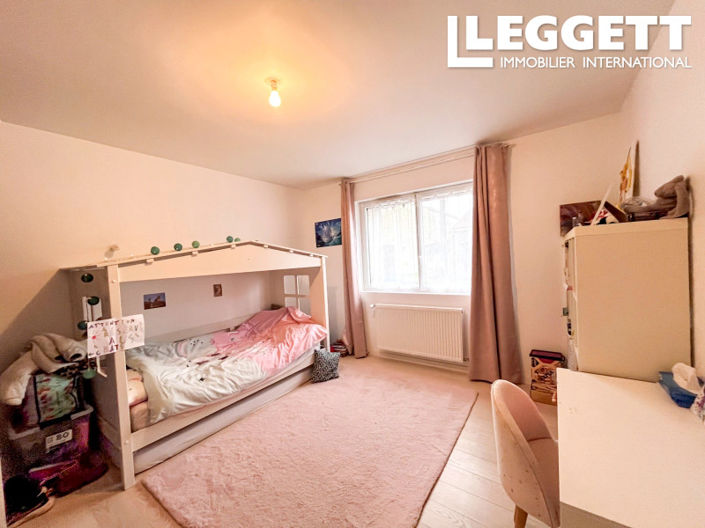 Image No.5-4 Bed House for sale