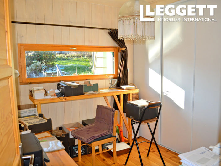 Image No.9-2 Bed House for sale