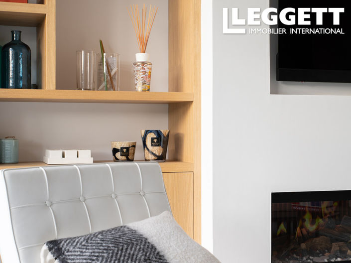 Image No.10-3 Bed House for sale