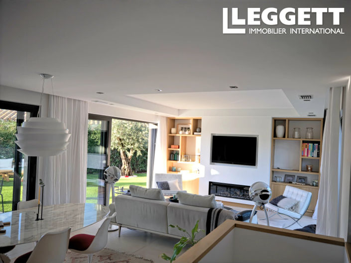 Image No.3-Maison de 3 chambres à vendre à Sainte-Maxime