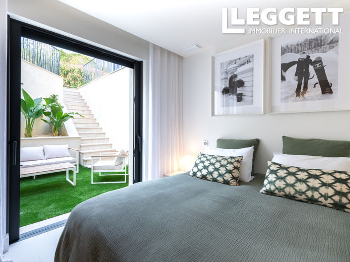 Image No.7-3 Bed House for sale