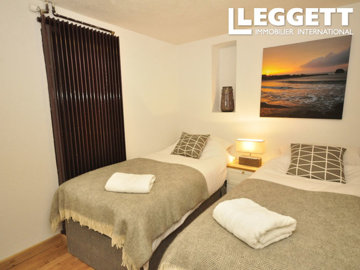 ahr0chm6ly9jzg4uagvzdglhlmltbw8vaw1hz2uvvevom