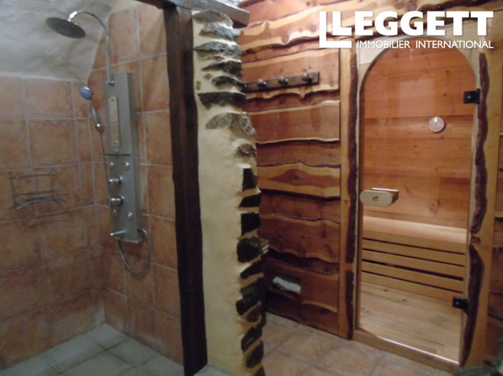 Image No.10-Maison de 5 chambres à vendre à Puy-Saint-Pierre