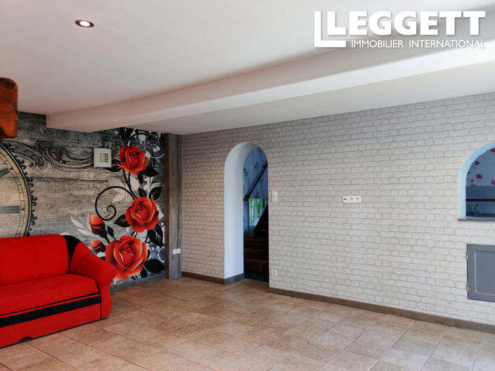 Image No.4-2 Bed House for sale