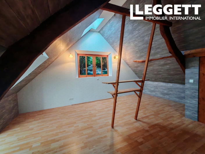 Image No.5-2 Bed House for sale