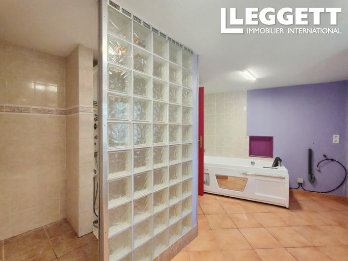 Image No.7-2 Bed House for sale