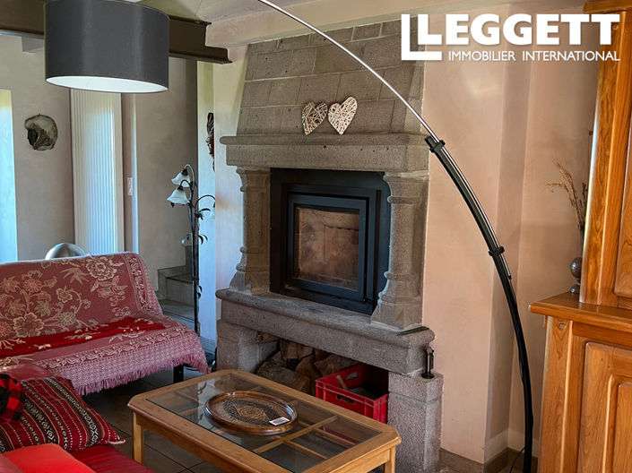 Image No.7-5 Bed House for sale