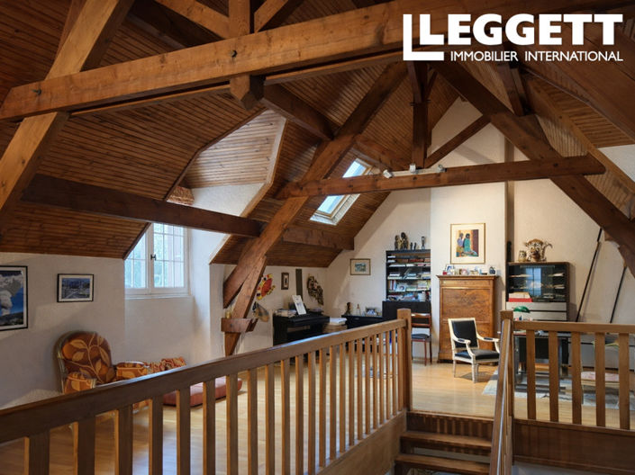 Image No.10-4 Bed House for sale