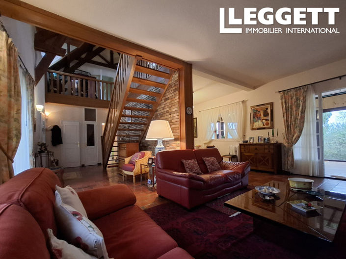 Image No.4-4 Bed House for sale