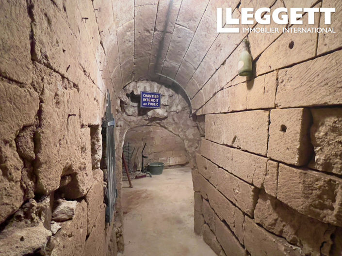 Image No.8-3 Bed House for sale