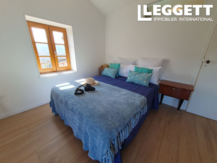 Image No.9-3 Bed House for sale