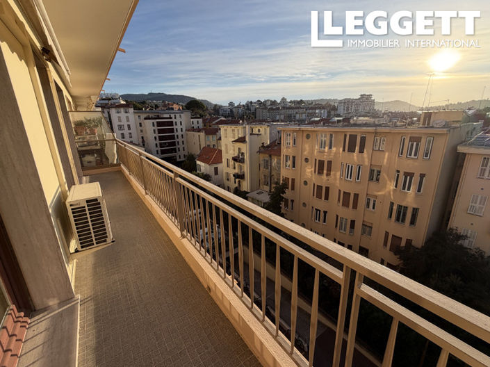 Image No.8-2 Bed Apartment for sale