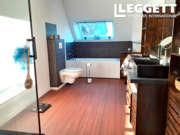 ahr0chm6ly9jzg4uagvzdglhlmltbw8vaw1hz2uvvevom