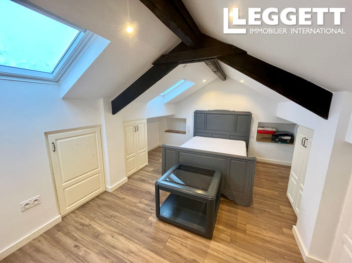 Image No.8-3 Bed House for sale