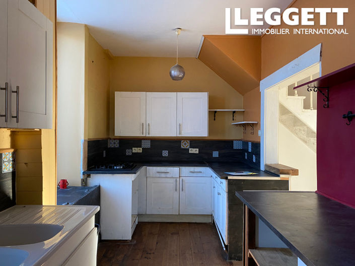 Image No.7-5 Bed House for sale