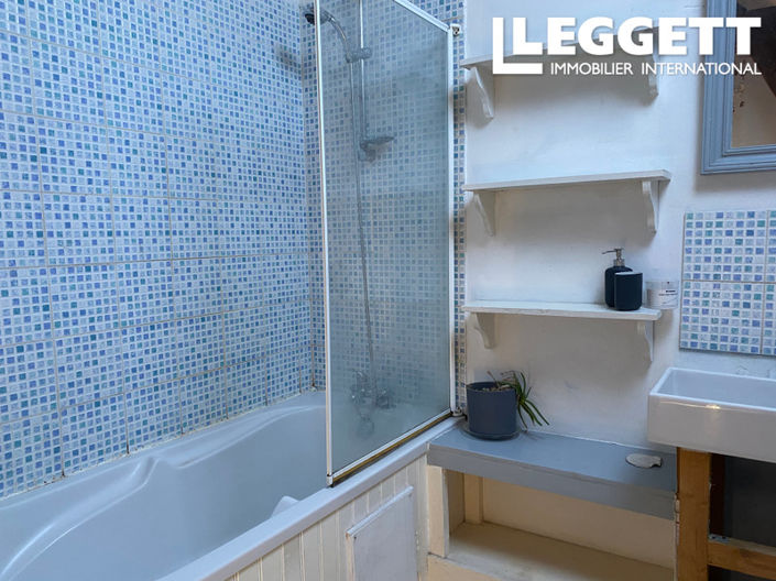 Image No.9-5 Bed House for sale