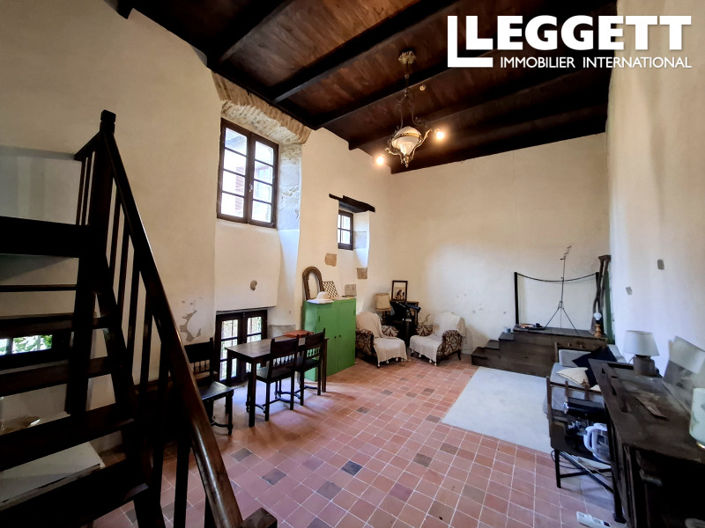 Image No.3-6 Bed Chateaux for sale