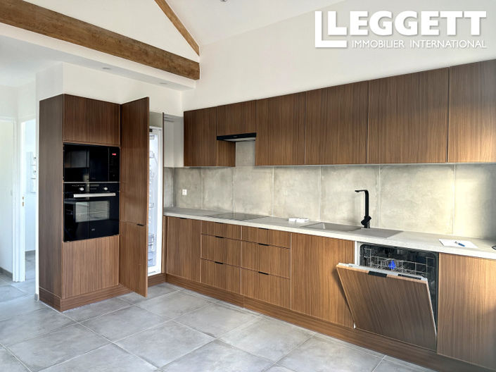 Image No.3-4 Bed House for sale