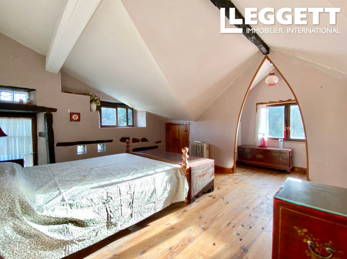 Image No.6-2 Bed House for sale