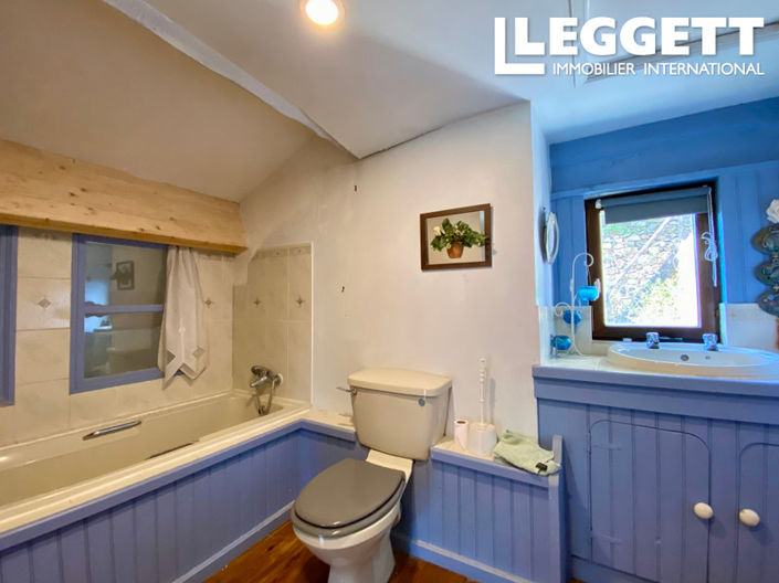 Image No.9-2 Bed House for sale