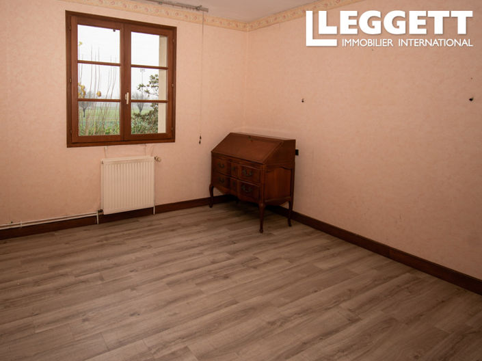 Image No.6-3 Bed House for sale