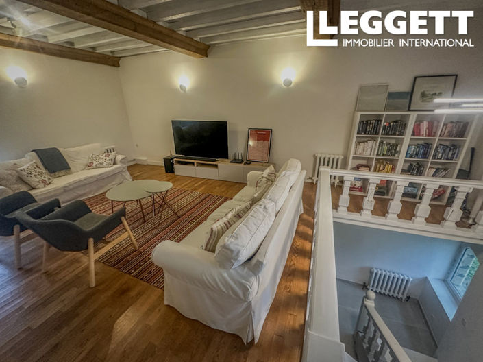 Image No.10-6 Bed House for sale