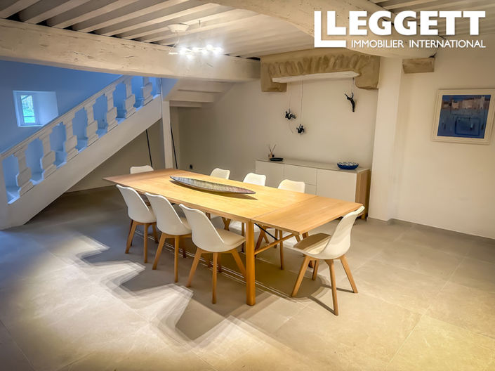 Image No.9-6 Bed House for sale