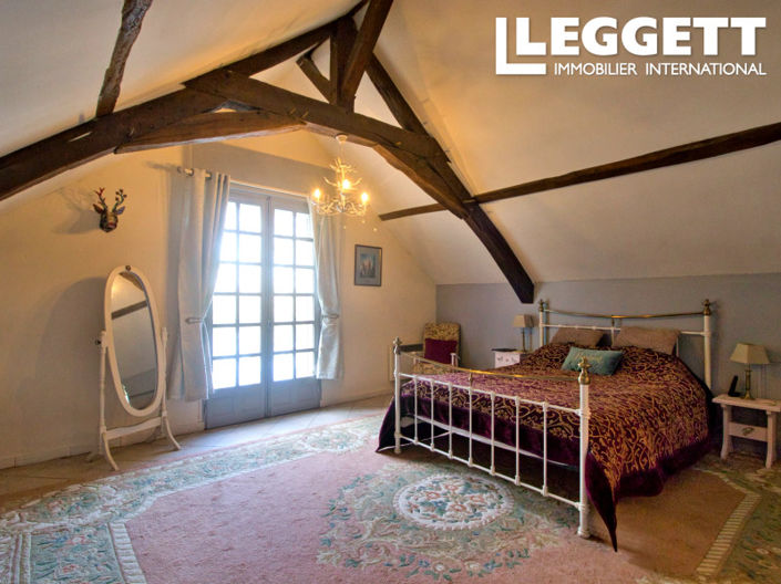 Image No.6-5 Bed House for sale