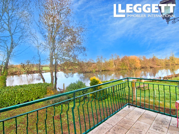 Image No.8-5 Bed House for sale