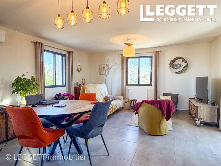 Image No.8-4 Bed House for sale