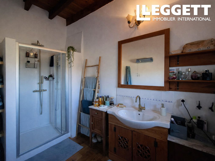 Image No.5-7 Bed House for sale