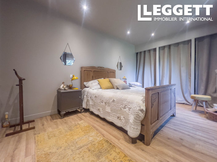 Image No.6-2 Bed House for sale