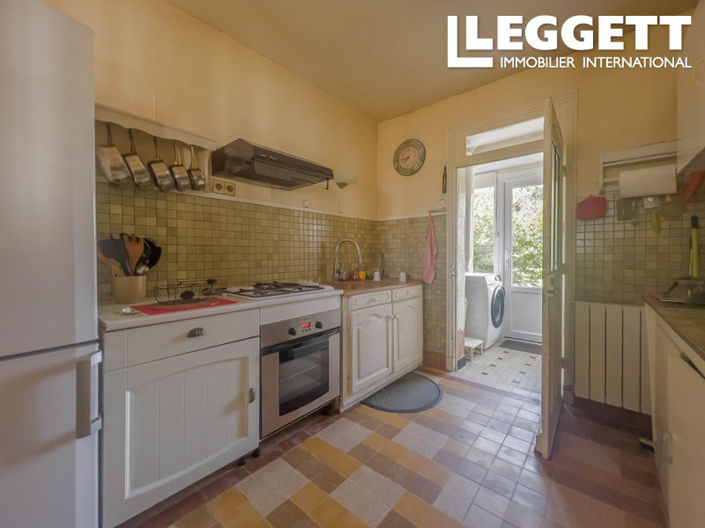 Image No.8-2 Bed House for sale