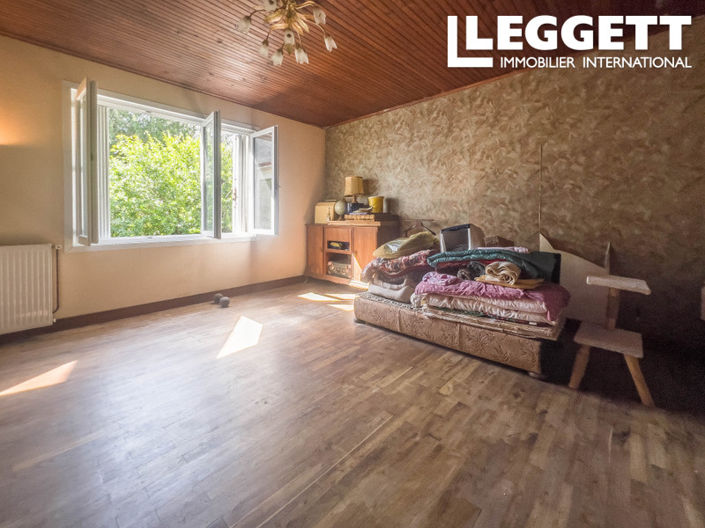 Image No.9-2 Bed House for sale