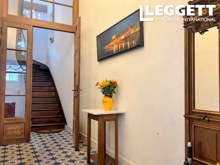 Image No.6-4 Bed House for sale