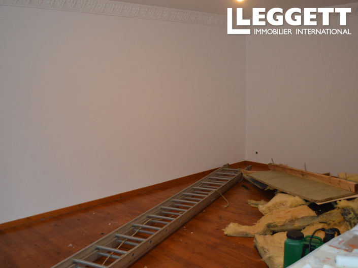 Image No.7-3 Bed House for sale