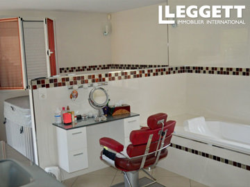 ahr0chm6ly9jzg4uagvzdglhlmltbw8vaw1hz2uvvevom